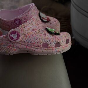 CROCS Pink Confetti Kids Clog Sandals with Charms